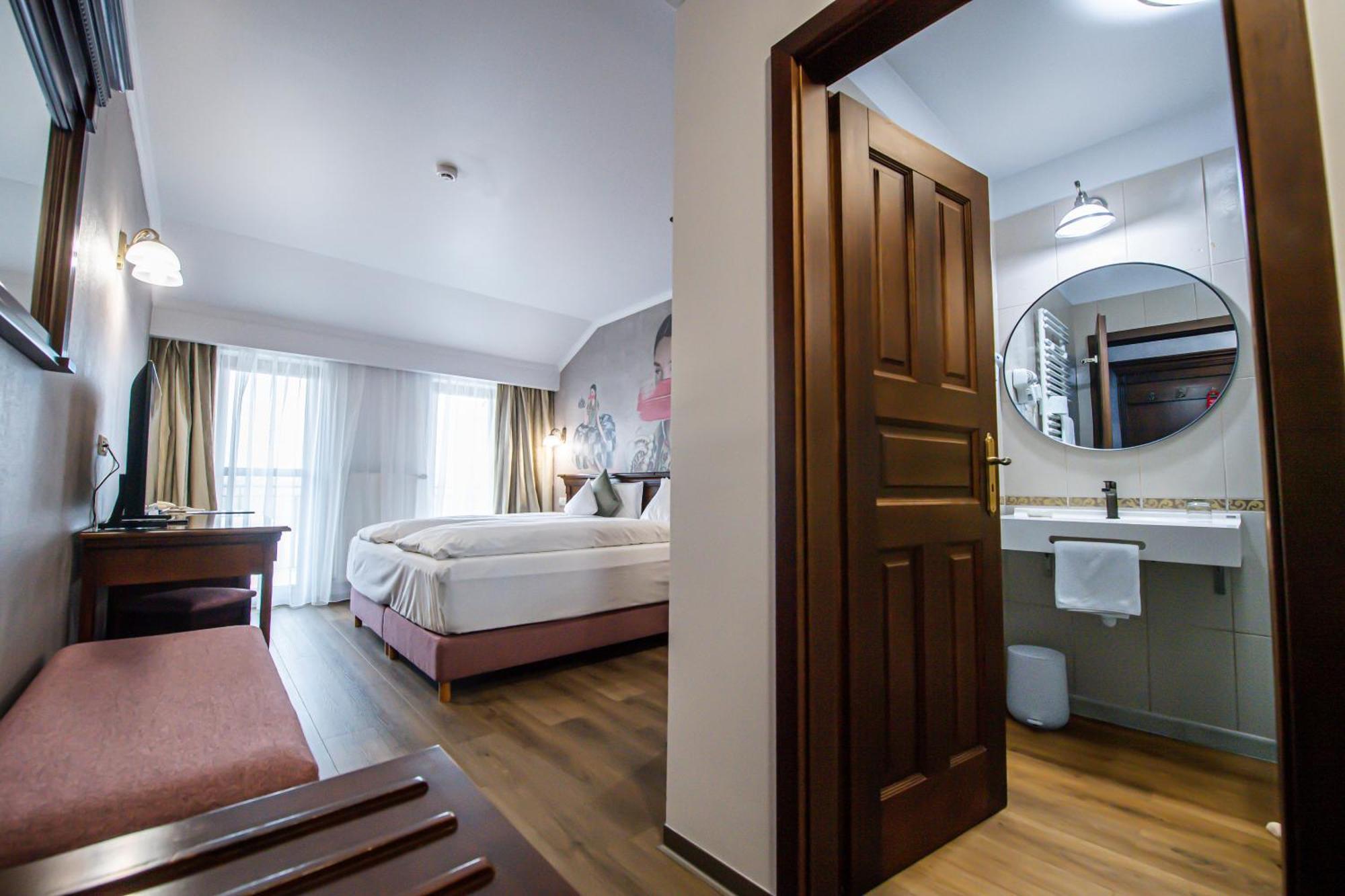 Pensiunea Nora Prestige&prestige Art Hotel