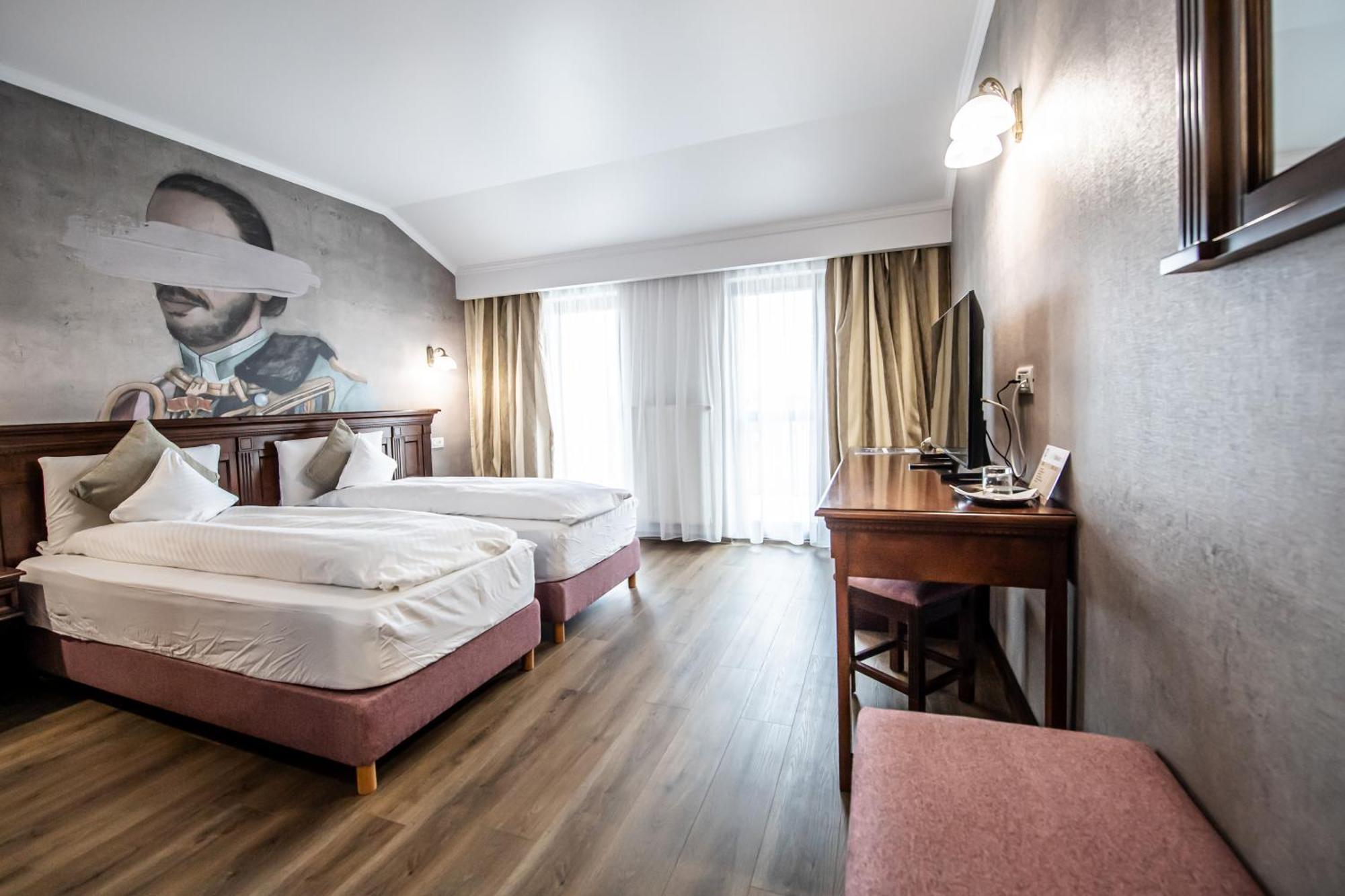 Hotel Pensiunea Nora Prestige&prestige Art 4*